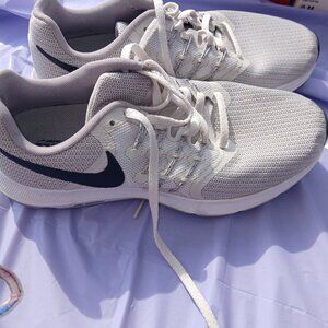 BRAND NEW NIKE SNEAKERS  BEIGE WOMEN'S SIZE 8.5
